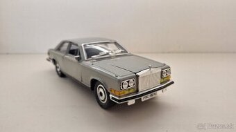 1:18 - 1:22 ROLLS-ROYCE CAMARGUE