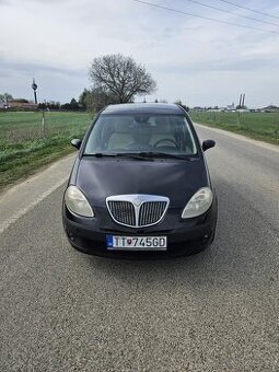Lancia Musa 66kw Manuál