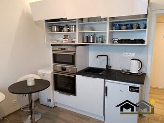 Prenajmite si kompletne zariadenú garsónku v centre mesta