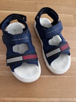 Sandalky Tommy Hilfiger v.33