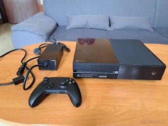 Predám Xbox one 500gb