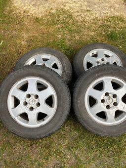 Elektrony so zimymi gumami