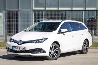 Toyota Auris Touring Sports