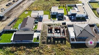 Samostatný rodinný dom s garážou na pozemku 600m2 - Vinosady