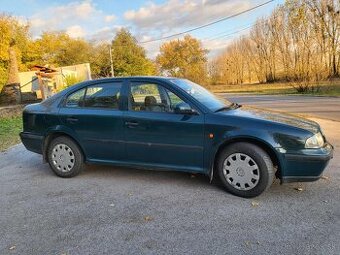 Predam skoda octavia 1
