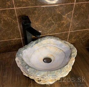 biele umývadlo v kamennom kúpeli nový odolný - 1