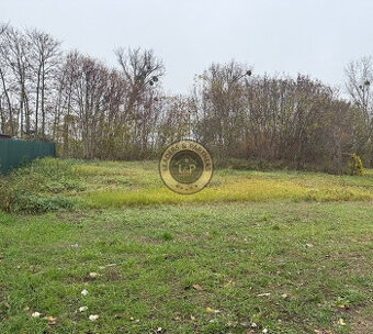 Na predaj pozemok vhodný na výstavbu RD v obci Dolný Chotár - 1