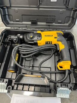 DeWalt D25133K kombinované kladivo