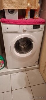 Práčka Electrolux TimeCare 500 – až 1600 ot./min
