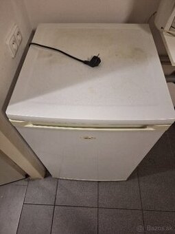 Chladnička značky Logic – položka 89