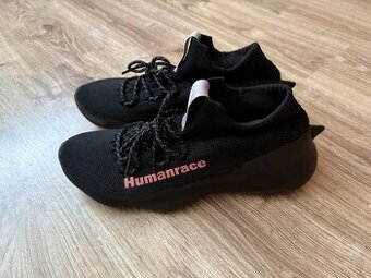 Adidas Humanrace Sichona