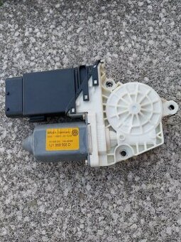 Motorčeky sťahovania okien Golf 4