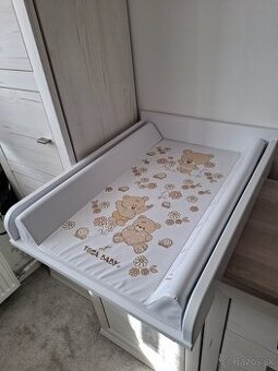 Prebaľovací pult na komodu + prebaľovacia podložka