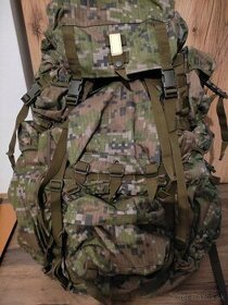 Vojenský batoh 65l s doplnkami