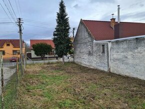 Stavebný pozemok v obci Jaslovské Bohunice.