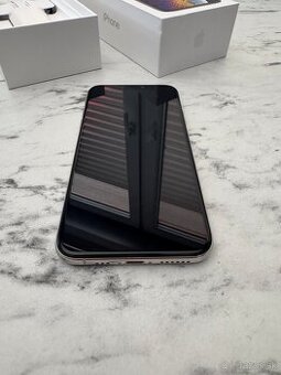 Iphone XS 64GB, Silver, Zachovalý stav, nová batéria