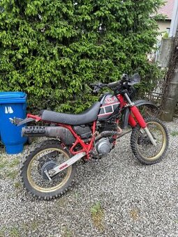 Yamaha XT600