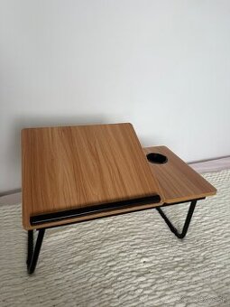 Stojan pod notebook