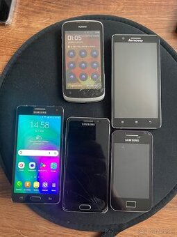 Zbierka dotykových telefónov. - 1