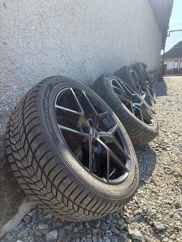 Borbet Zimna sada 235/45 R17