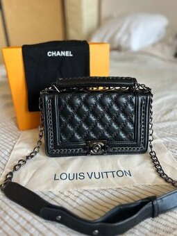 Čierna kabelka Chanel