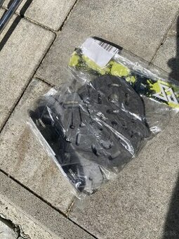 Výstuhy zadnej nápravy BMW E36