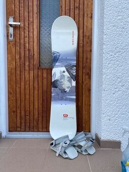 Snowboard