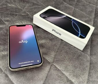 Predávam Apple iPhone 13 , 256GB - 1
