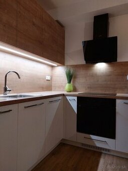 Prenájom NOVÝ 2 izbový byt s loggiou + parkovanie