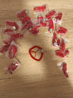 Náramok červený - strieborná medaila (benediktínska)