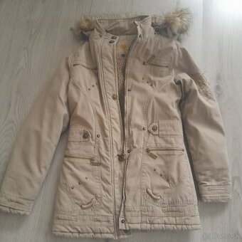 Dievčenska zimna bunda