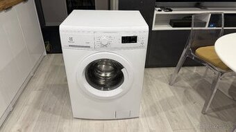 ELECTROLUX 1200 RPM 6KG SensiCare®