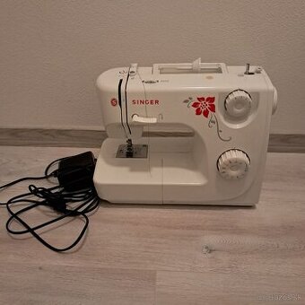 Singel šijací stroj