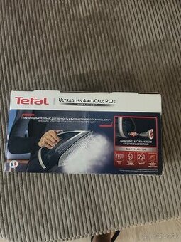 Predám žehličku tefal FV6830EO - 1