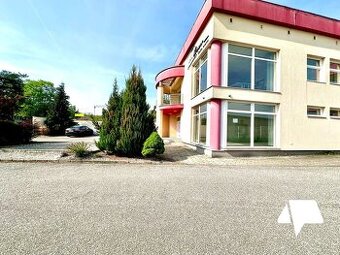 Predaj, Administratívno-obchodné stredisko +2 skladové haly,