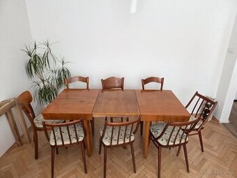 Stôl + stoličky