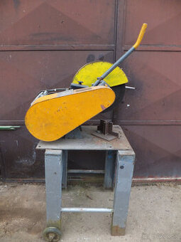 Stojanová rozbrusovačka