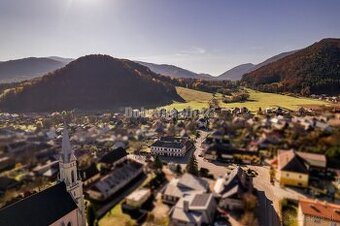 PREDAJ: Historický hostinec pod Muránskym Hradom, 1102 m2, M