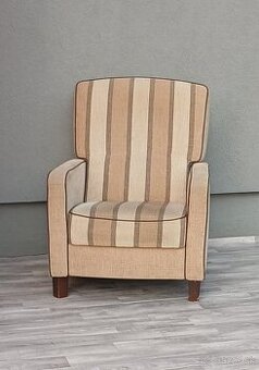 Kreslo pruhované hnedo – béžové .