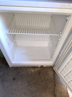 Mraznička 90 litrov