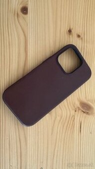 kožený kryt s MagSafe pre iPhone 16 Pro - hnedý