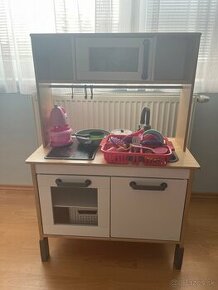 Detská drevená kuchynka IKEA s nastaviteľnou výškou