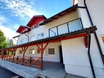 BÝVANIE POD TATRAMI - 1 IZBOVÝ BYT V CENTRE NOVEJ LESNEJ