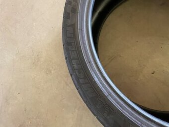 Predám Michelin pilot super sport R20
