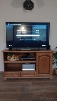 Rustikálny Stolík pod Tv masív