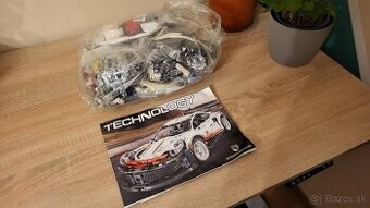 Porsche 911 RSR