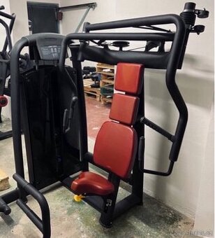 Fitness Stroj - Hrudník - Zánovní