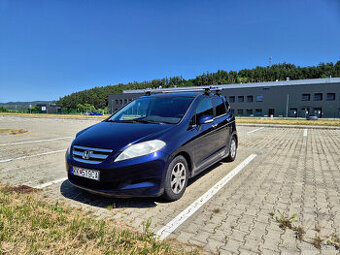Honda FR-V