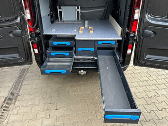 Renault Trafic 5 miest, dvojitá podlaha SORTIMO, DPH