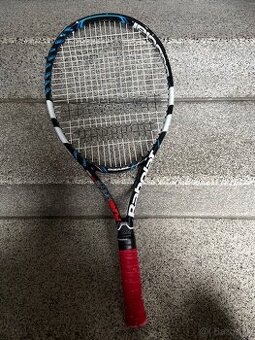 Tenisová raketa babolat